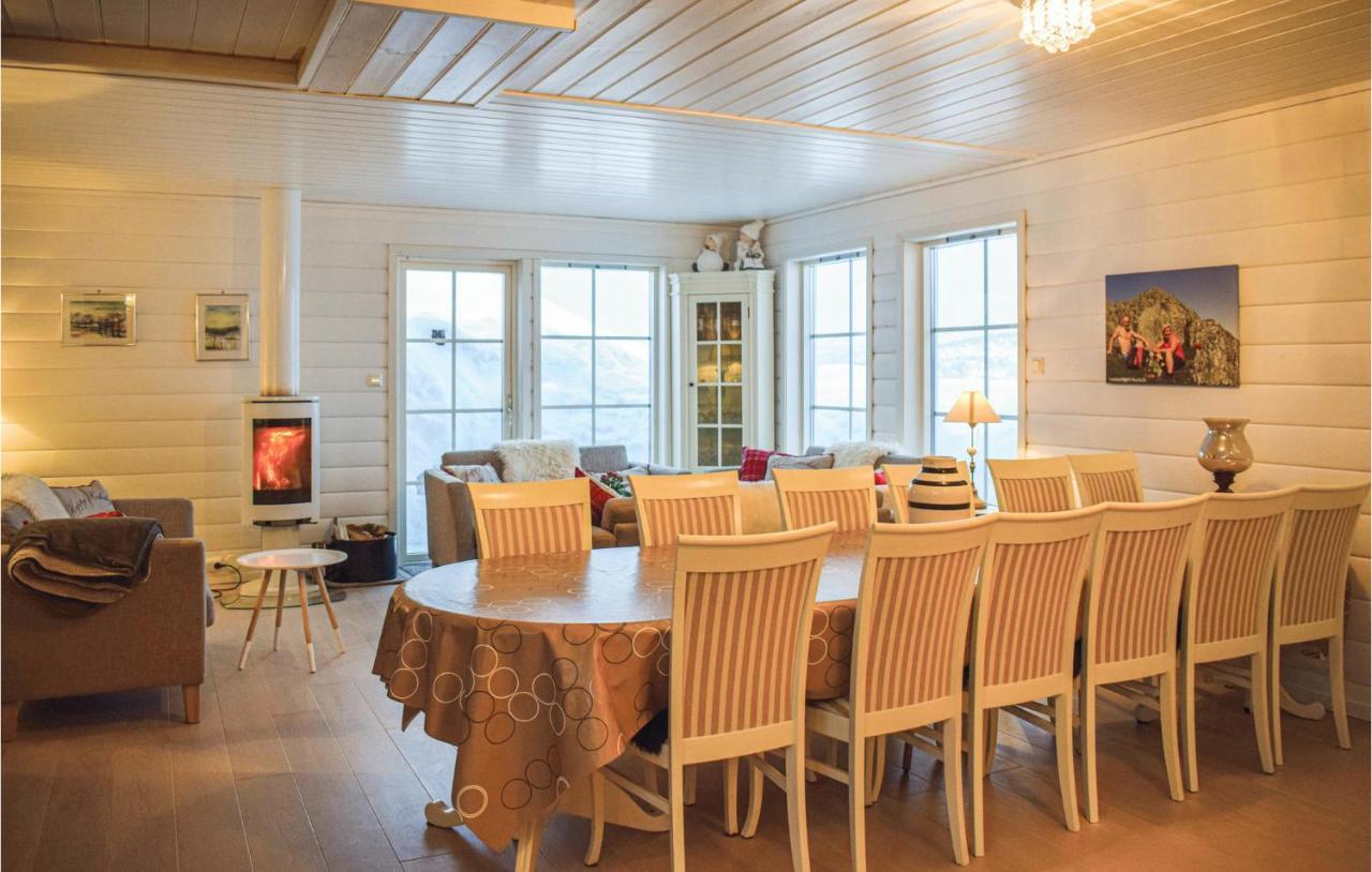 5 Bedroom Cozy Home In Norheimsund Eksteriør billede